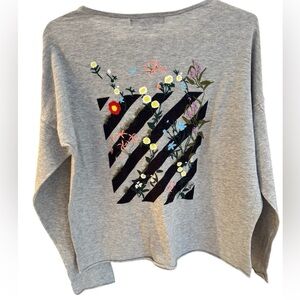 Skull Cashmere Gray Long Sleeve Top